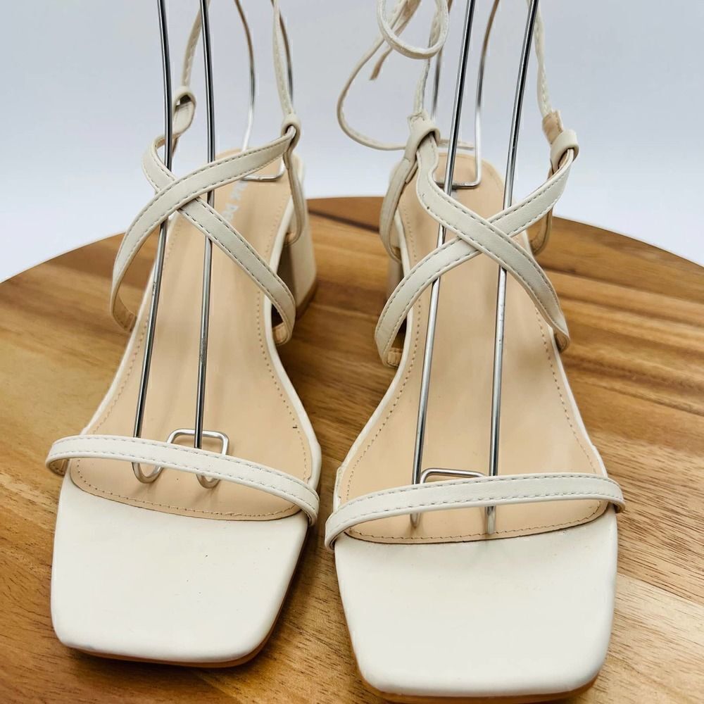 Public Desire Mabel Wide Fit Off White Ankle Tie Block Heeled Sandals Size UK 8W - Picture 5 of 13